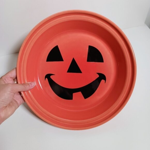 Fiesta Happy Pumpkin Jack-o-lantern 10” Pie Plate Homer Laughlin - Picture 2 of 5